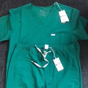 Hunter Green Mens Figs Scrubs